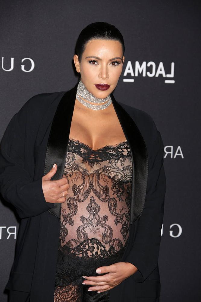14P Pregnant Kim K