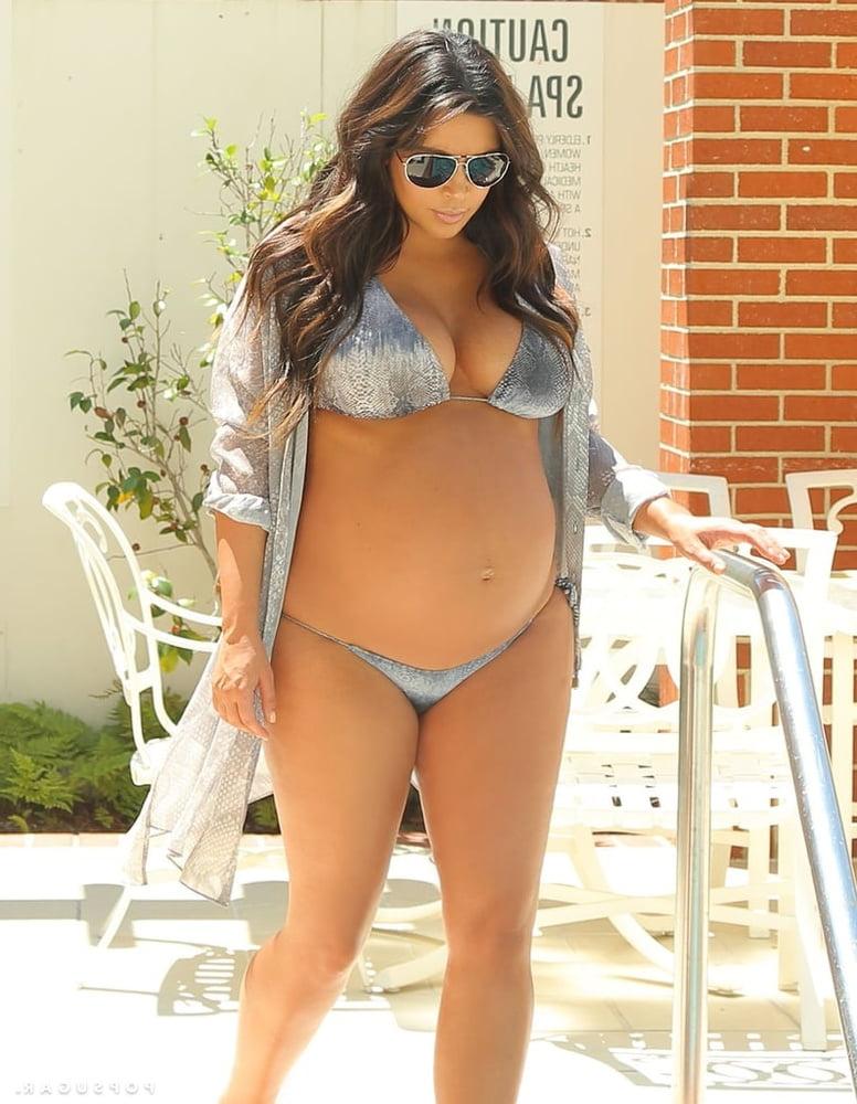14P Pregnant Kim K