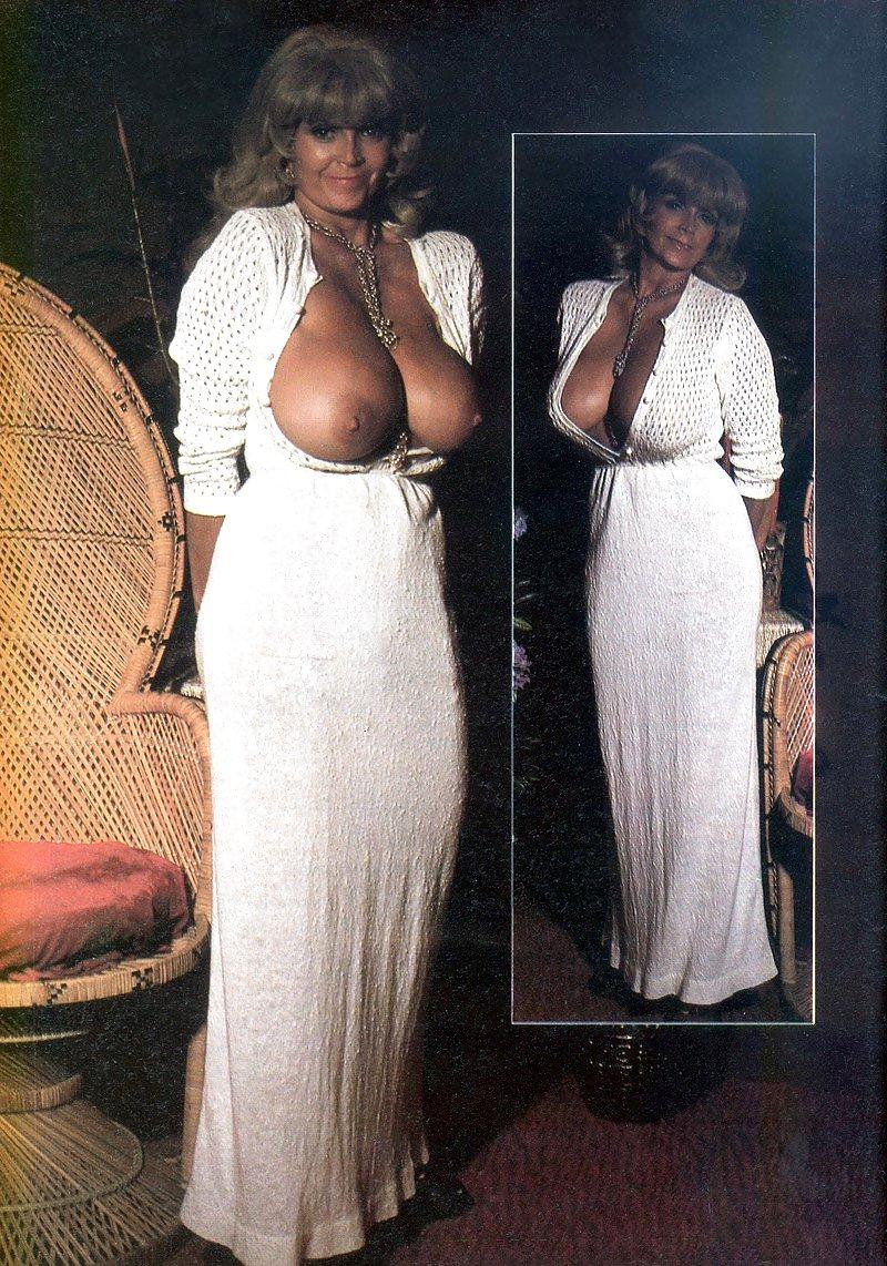 24P Amazing Mom Vol. 3