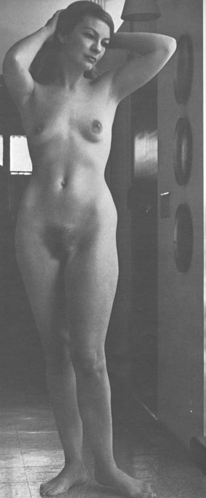 25P Vintage nudist : milf, teen :)