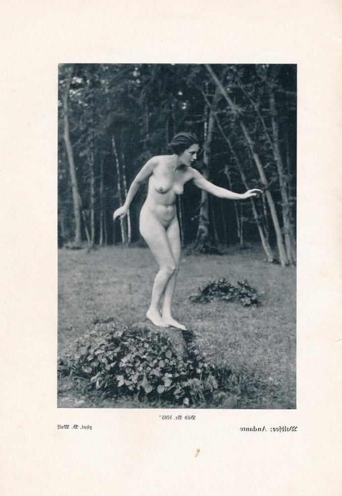25P Vintage nudist : milf, teen :)