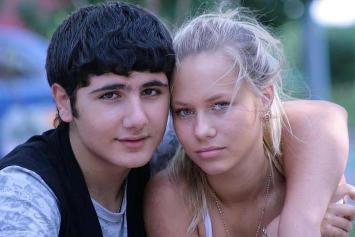 25P Interracial (Russian girls)