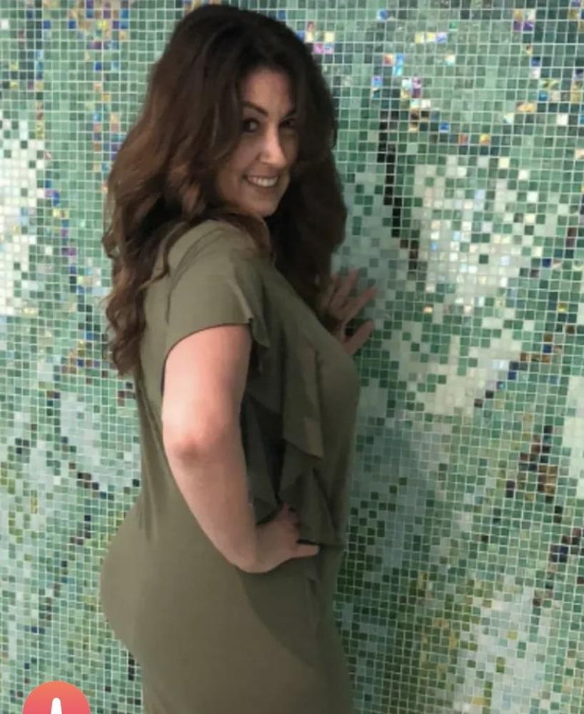 7P 50 year old tinder pussy how should I fuck her?
