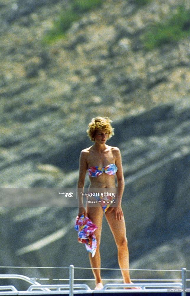 25P Celebrity Boobs - Diana Spencer