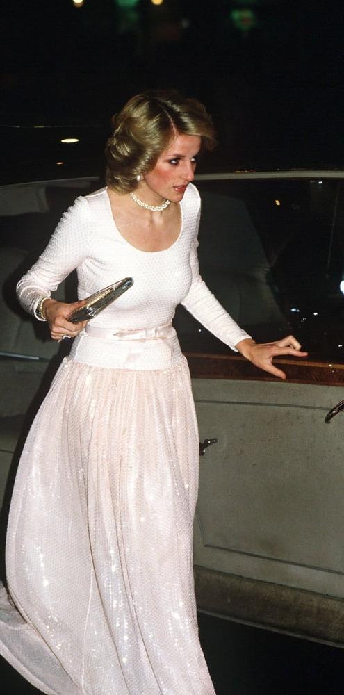 25P Celebrity Boobs - Diana Spencer