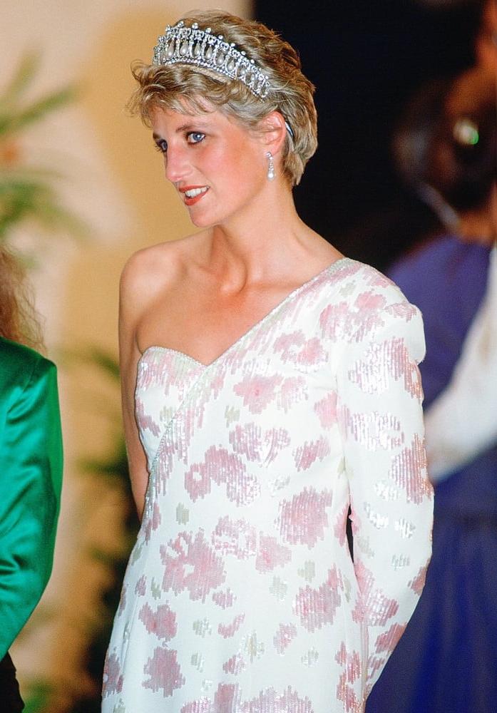 25P Celebrity Boobs - Diana Spencer