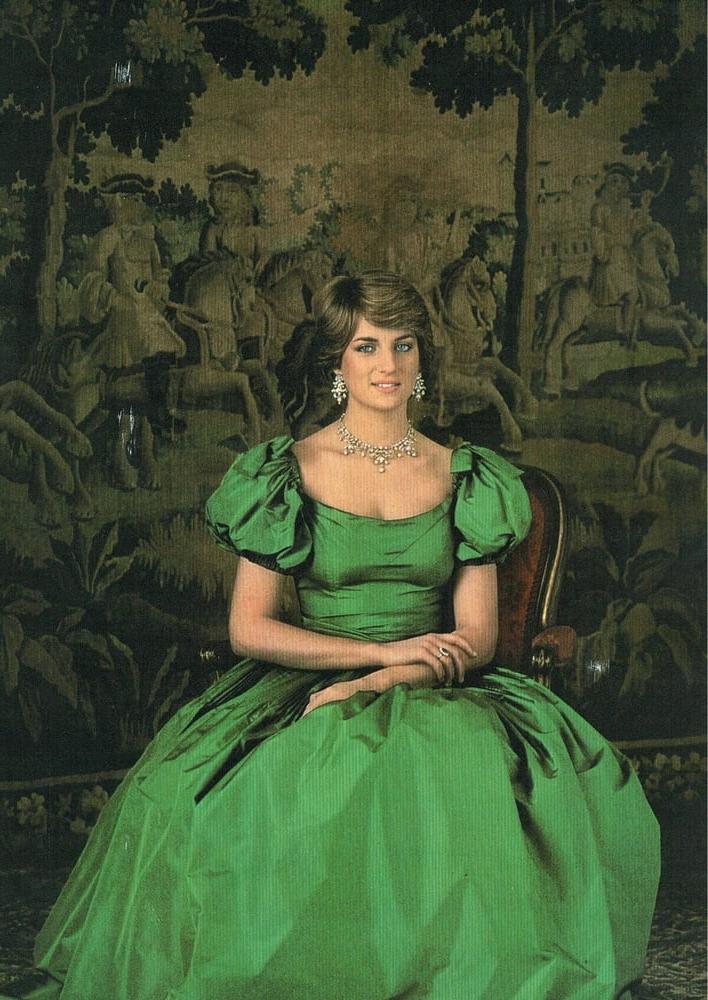 25P Celebrity Boobs - Diana Spencer