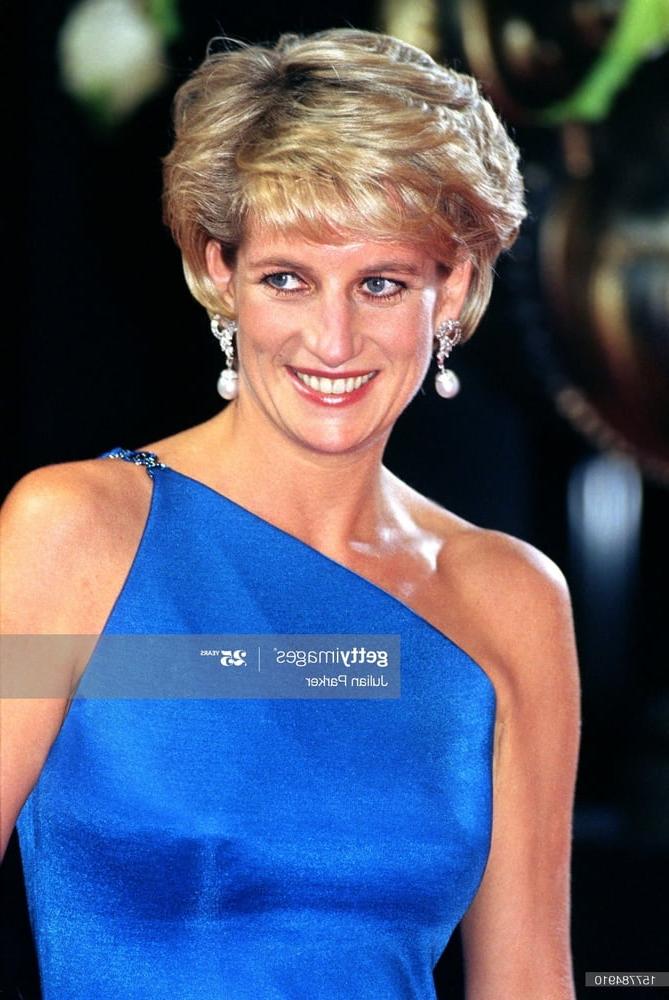 25P Celebrity Boobs - Diana Spencer