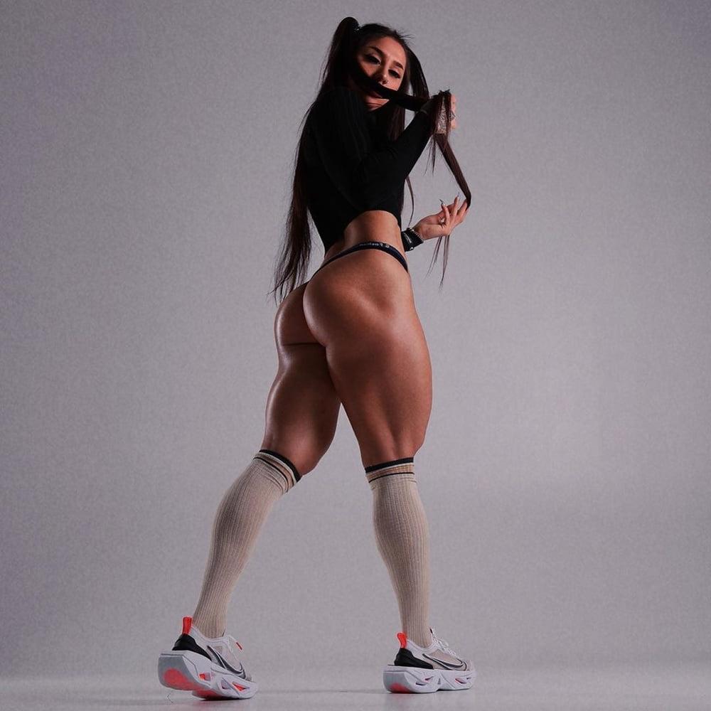 25P Bakhar Nabieva! Exotic Thighs!