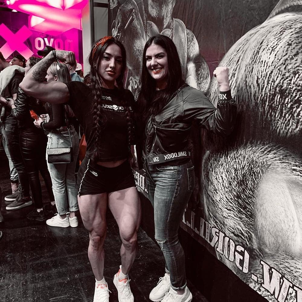 25P Bakhar Nabieva! Exotic Thighs!