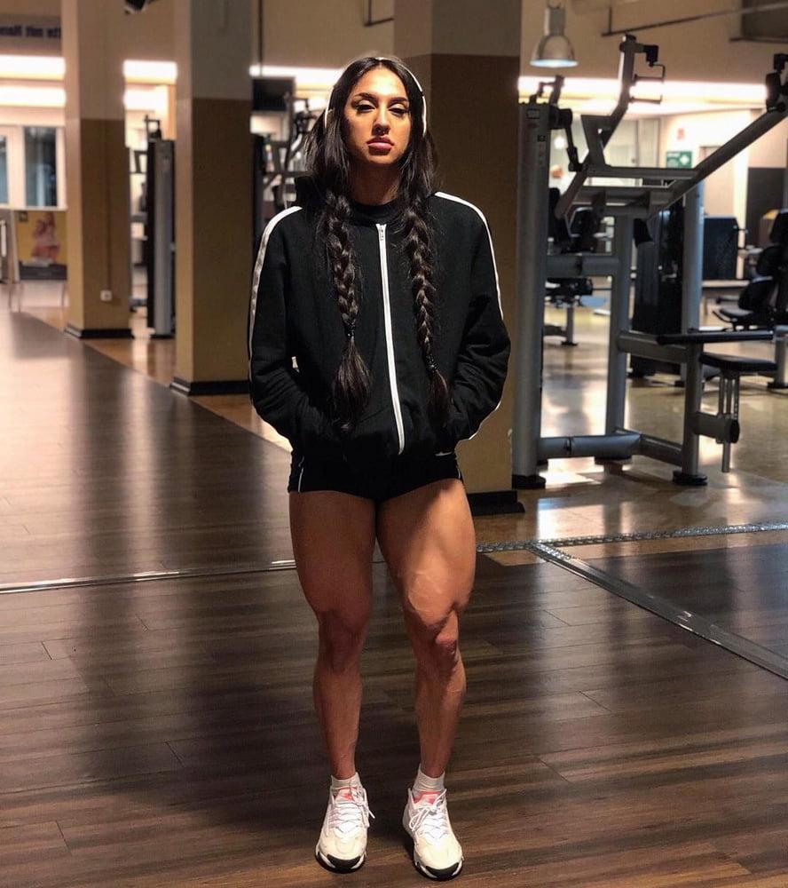 25P Bakhar Nabieva! Exotic Thighs!