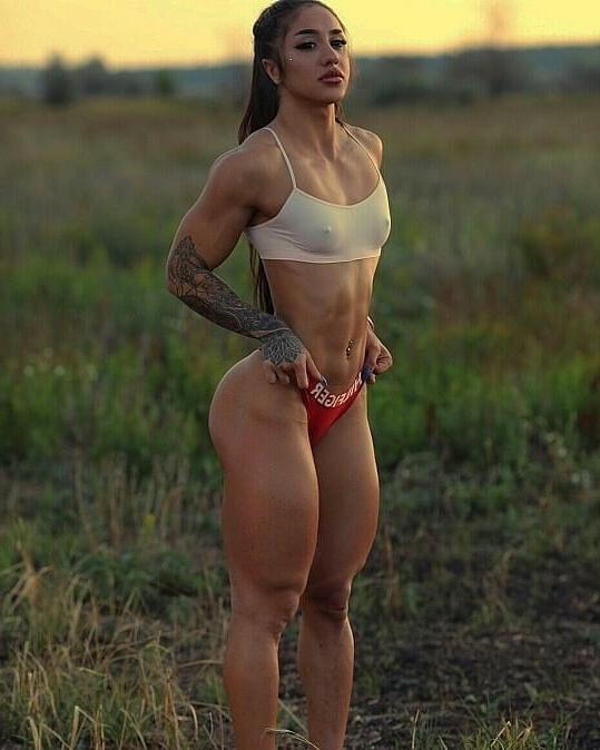 25P Bakhar Nabieva! Exotic Thighs!