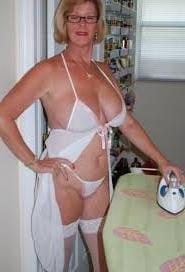 18P Sexy older gilf and milfs