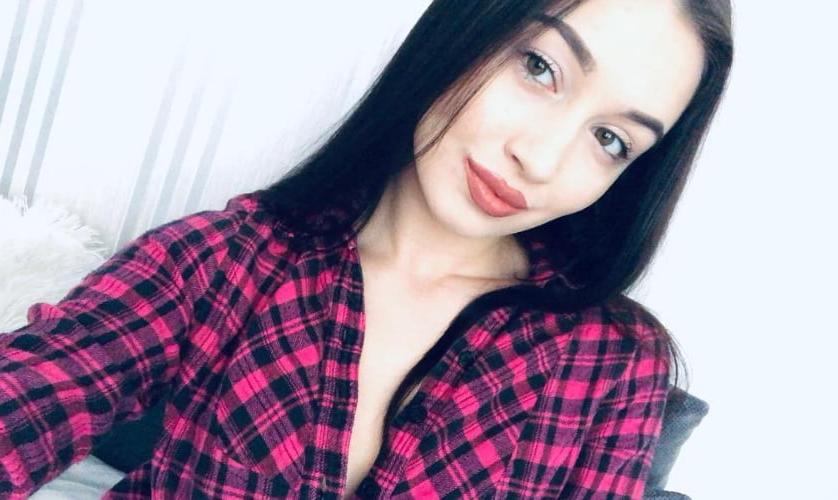 17P polish young brunette Oliwia