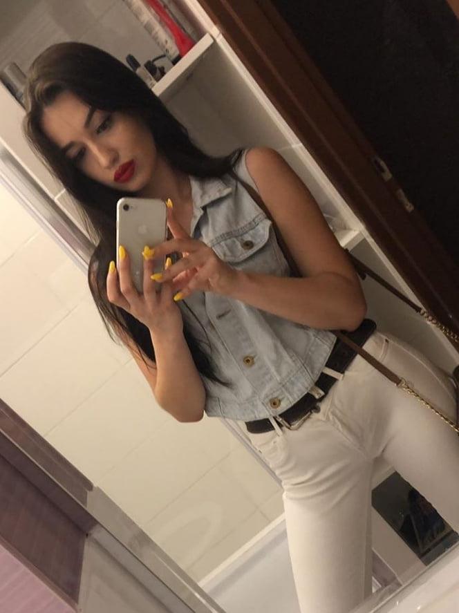 17P polish young brunette Oliwia