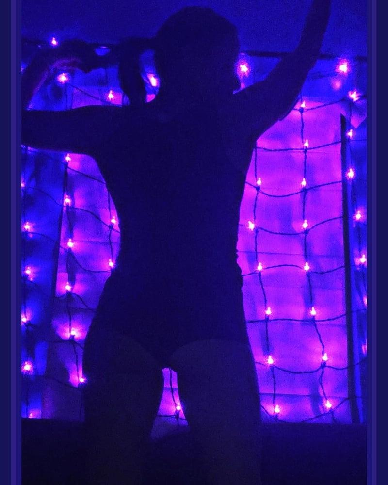 25P Sexy Posing 1