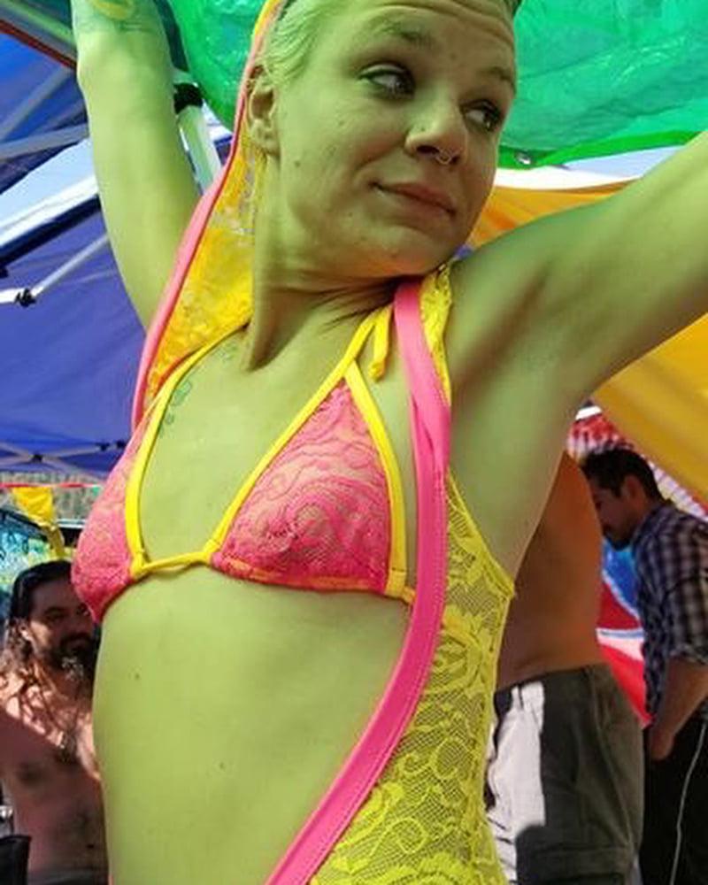 25P Sexy Posing 1