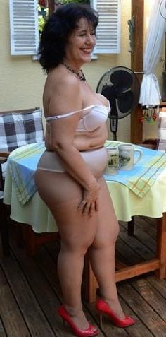 25P mix women in knickers