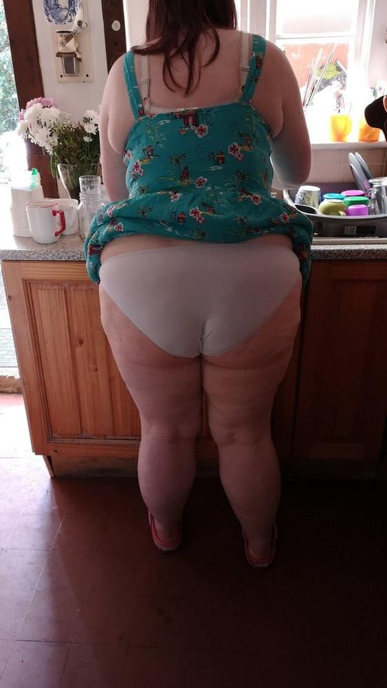 25P mix women in knickers