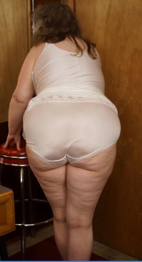 25P mix women in knickers