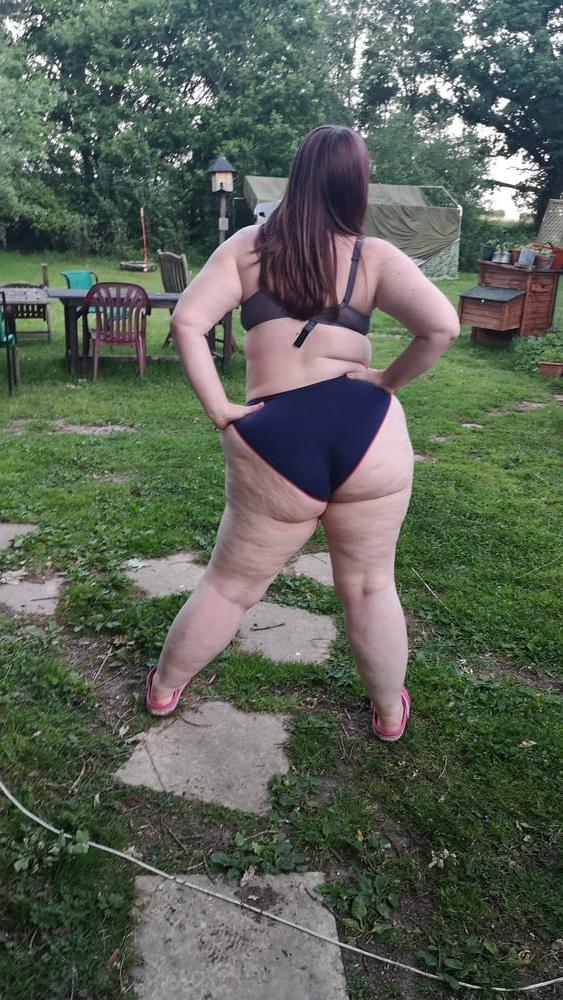25P mix women in knickers