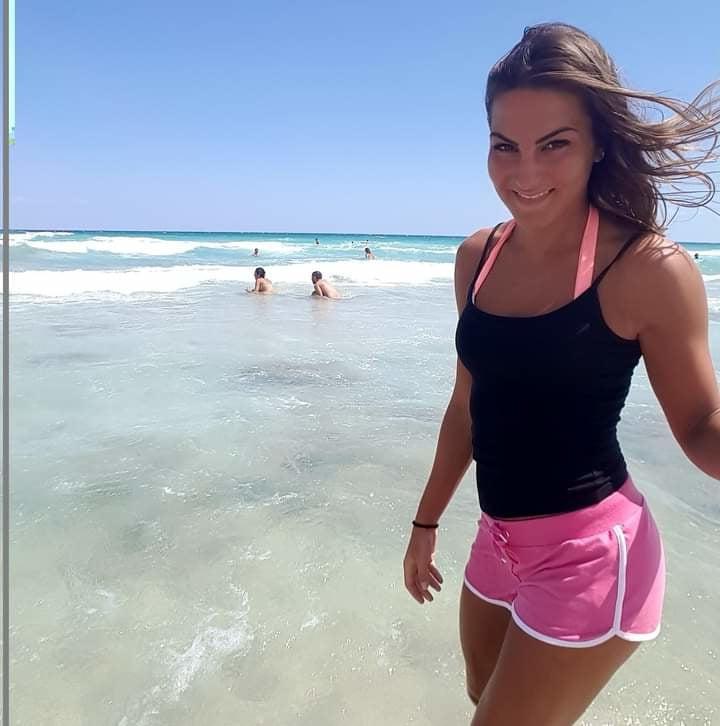 25P Italian Stefania 28yrs