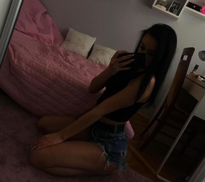 25P polish brunette teen #2