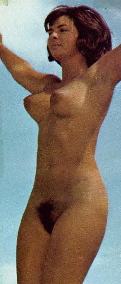 25P Vintage women with big tits