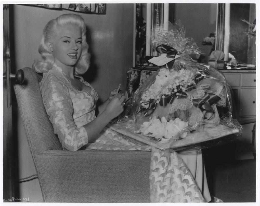 25P Celebrity Boobs - Diana Dors