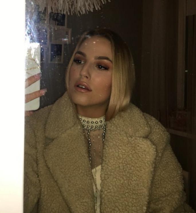 17P polish tiny blonde whore
