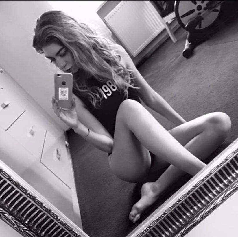 19P young polish blonde