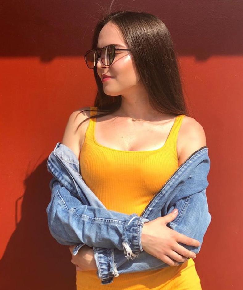19P polish teen with friends