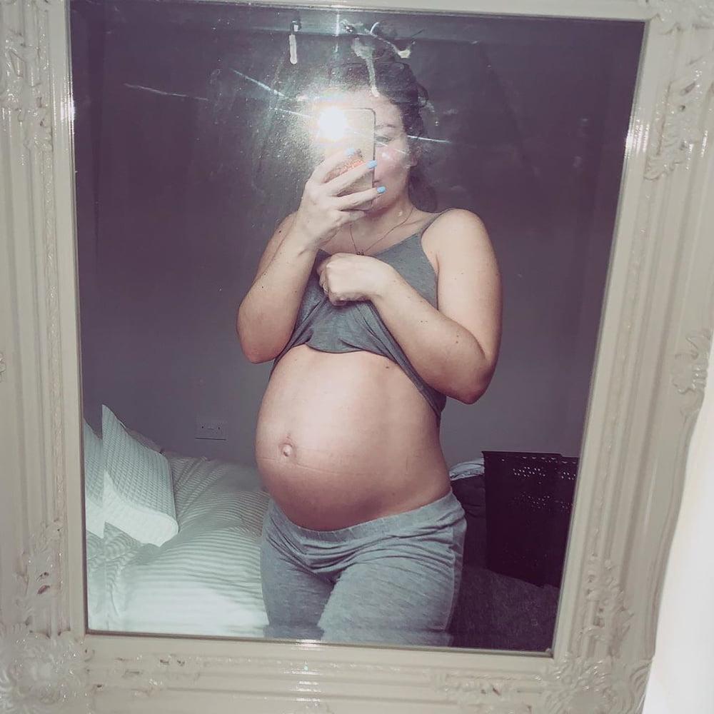 25P Young Pregnant Teens 111