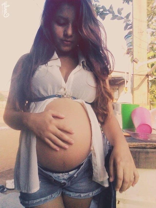 25P Young Pregnant Teens 111