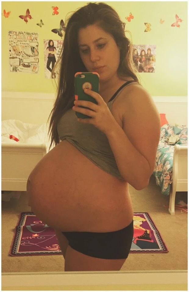 25P Young Pregnant Teens 111