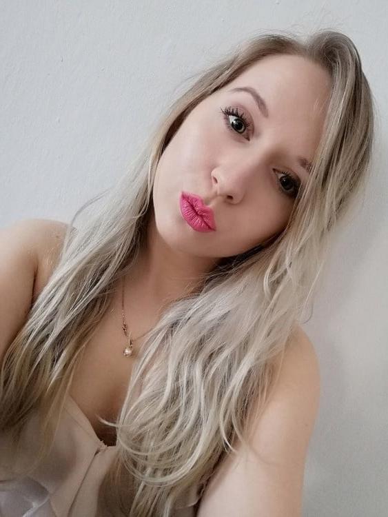8P Polish amateur girl