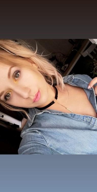 8P Polish amateur girl