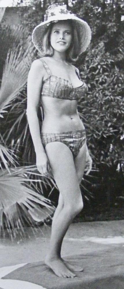 25P Celebrity Boobs - Honor Blackman