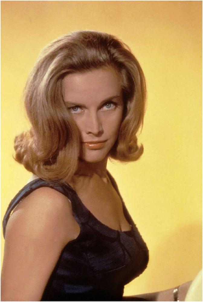 25P Celebrity Boobs - Honor Blackman