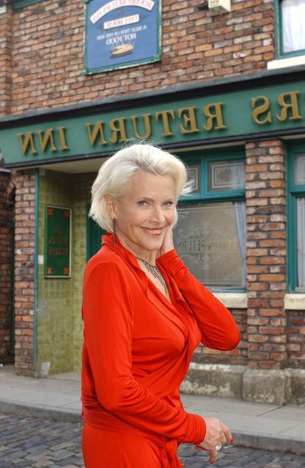 25P Celebrity Boobs - Honor Blackman
