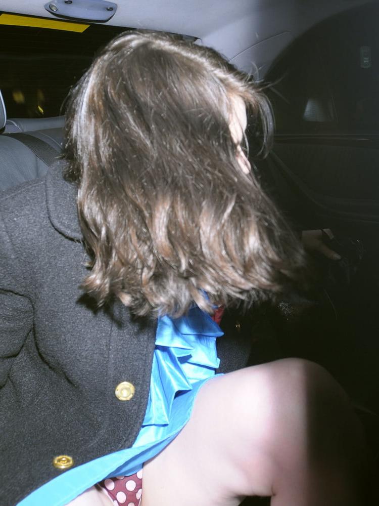 9P Celebrity Whores Upskirt Pussy Slip