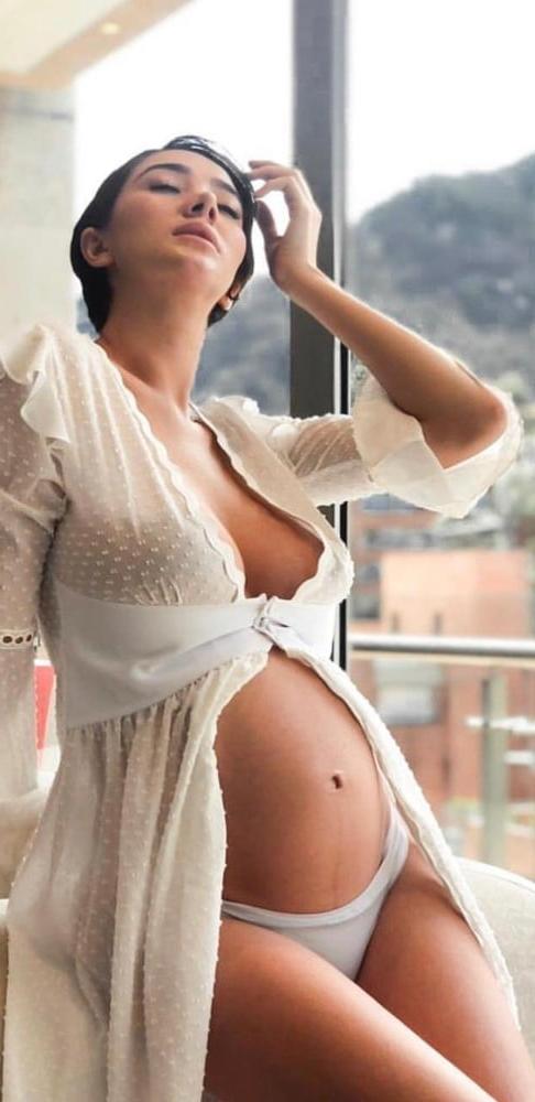 25P Pregnant and Still Sexy 179