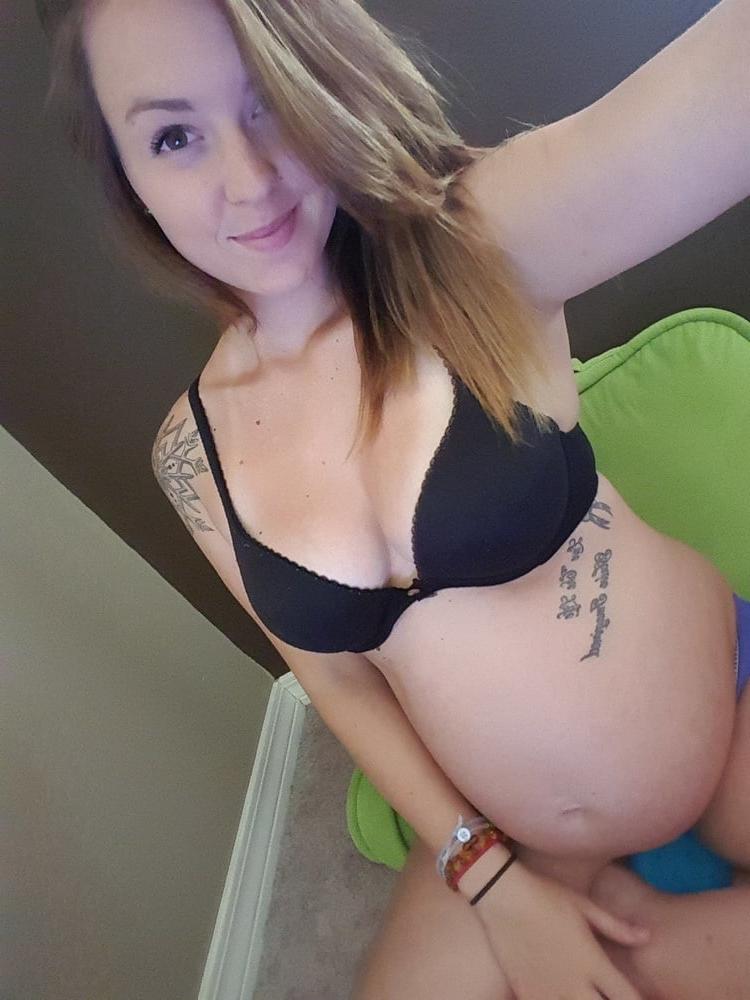 25P Pregnant and Still Sexy 179
