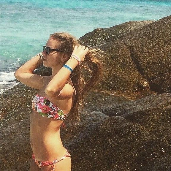 25P fabiana sexy italian blonde slut with nice legs