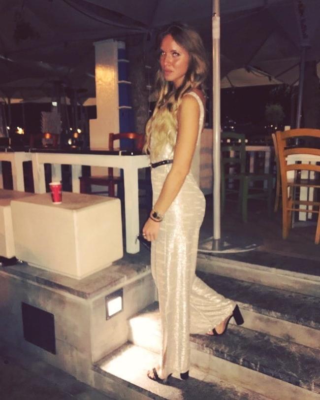 25P fabiana sexy italian blonde slut with nice legs