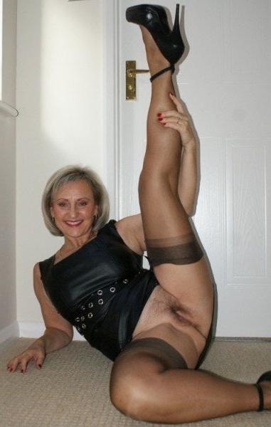 25P Sexy Grannies And Matures In Hot Mix #1