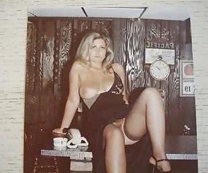 25P Vintage women private shots