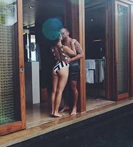 25P Louissa B - Social Media wankbait and cock tease