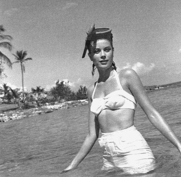 25P Celebrity Boobs - Grace Kelly