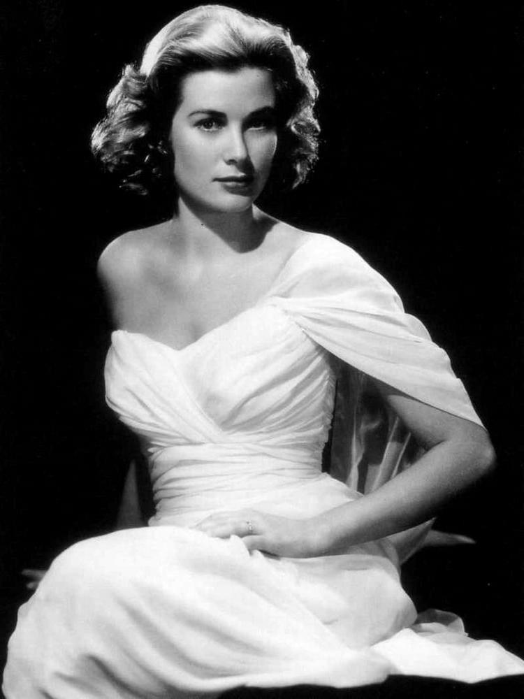 25P Celebrity Boobs - Grace Kelly